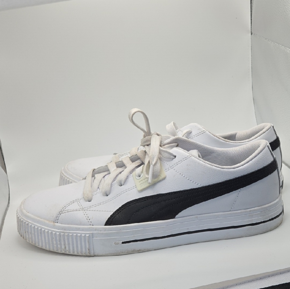 Men's Puma Classic White Sneakers with Black Stripe